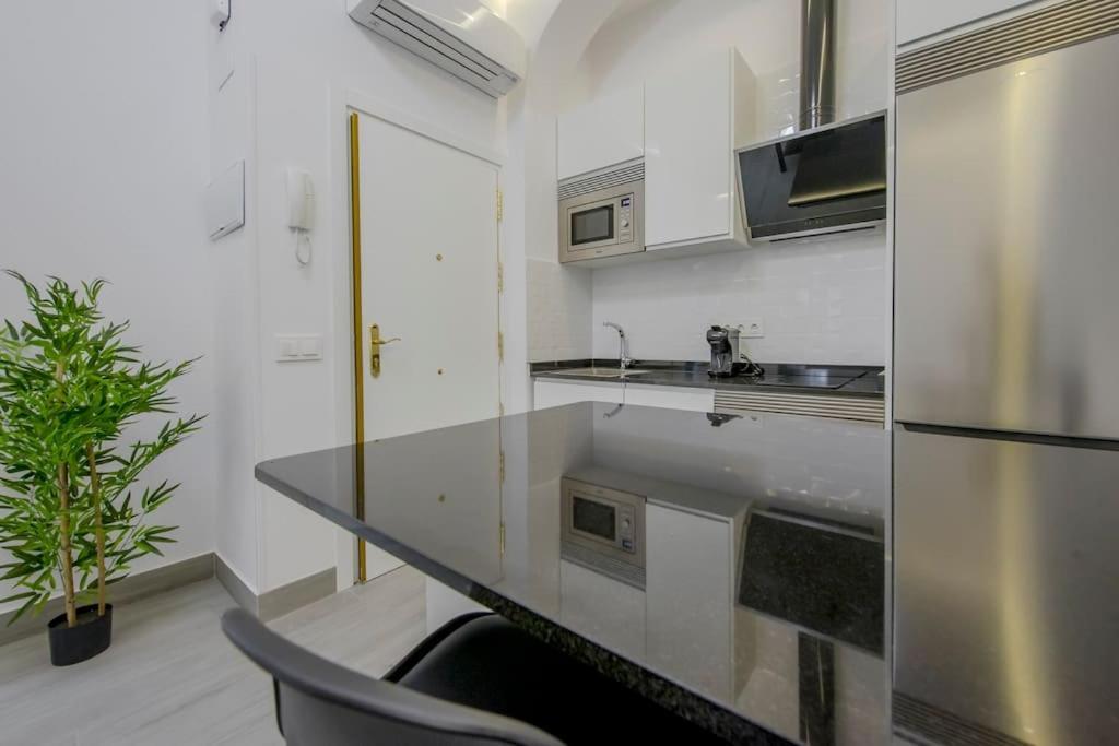 Suara Apartamentos 2 Madryt Zewnętrze zdjęcie